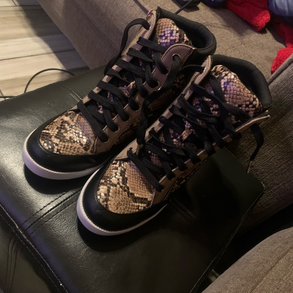 Women's Snakeskin High-Top heeled Sneakers
